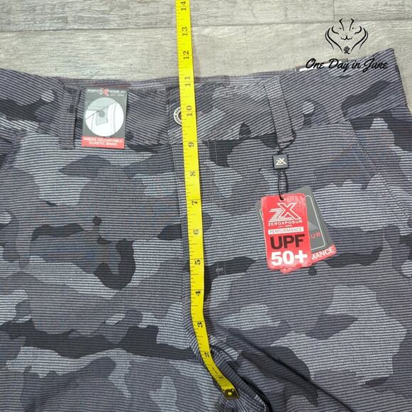 Xersion Camo Print Performance Shorts Size 14 - Picture 4 of 7